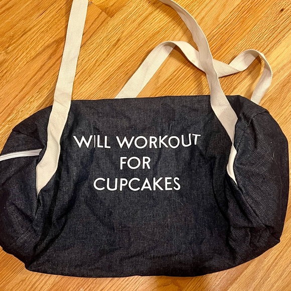 Handbags - Chambray, zip, side pocket gym bag tote